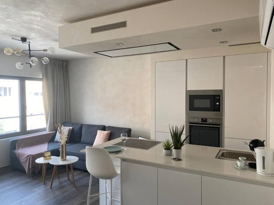 Lovely One Bedroom Apartment In City Center With Parking, Near Public Transport Luxemburg Exterior foto